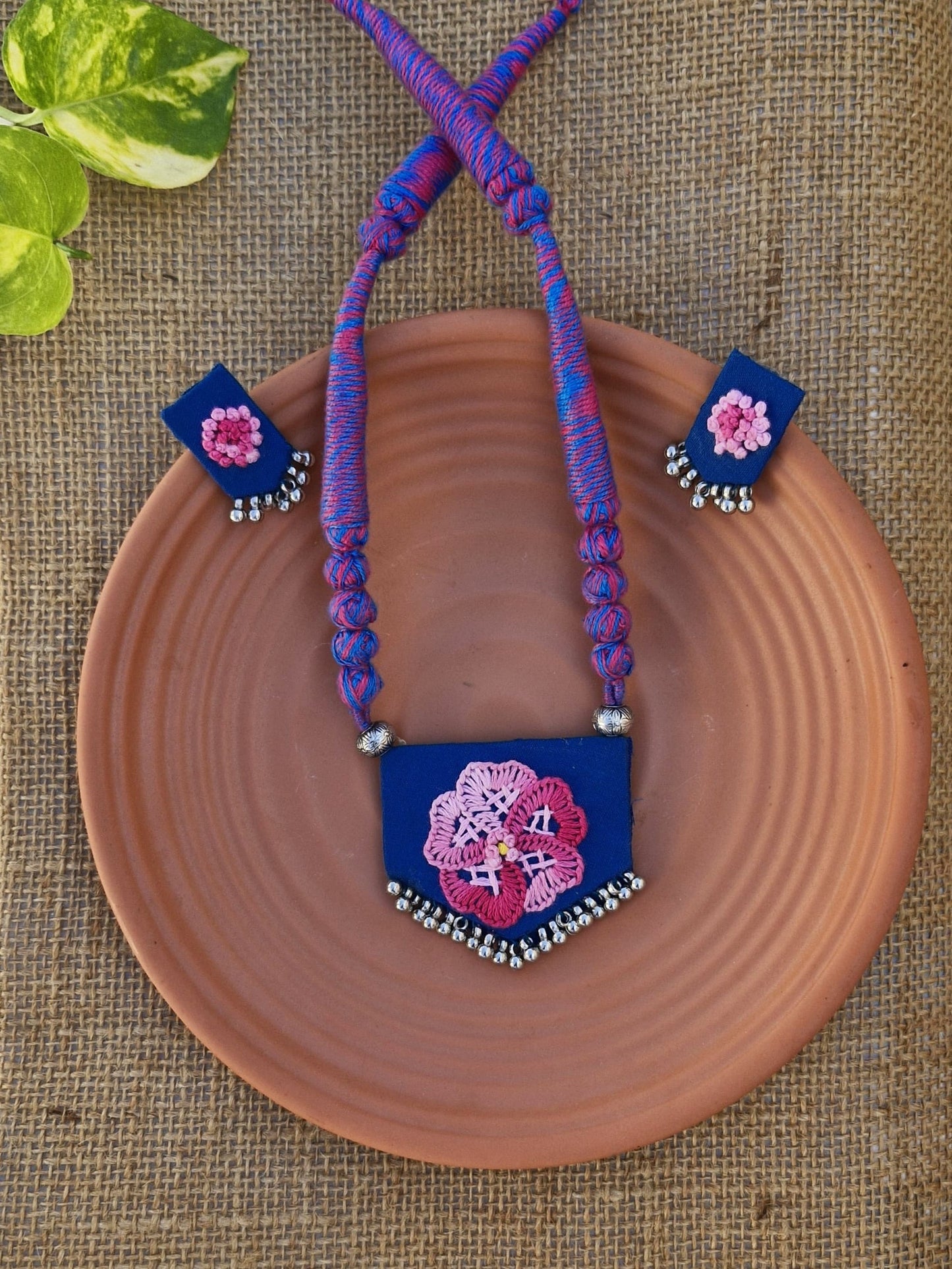 Modern hand-embroidery jewelry
